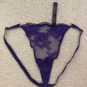 NWOT VICTORIA’S SECRET Lace Adjustable V-String Purple